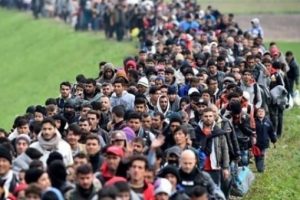 Yakalanan d&uuml;zensiz g&ouml;&ccedil;men sayısı y&uuml;zde 19 arttı