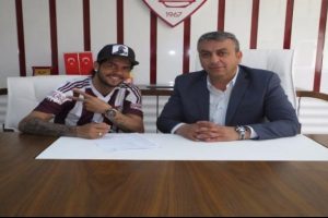 Elazığspor'dan ilk imza!