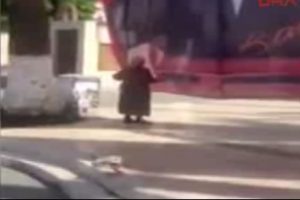 Bodrum'da yaşlı kadının Atat&uuml;rk sevgisi duygulandırdı