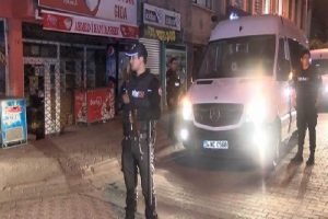 Sultangazi'de yabancı uyruklu 300 kişi toplanarak tahliye edildi
