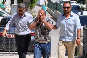 Esrar satıcısı '&ccedil;aycı dayı'ya tutuklama