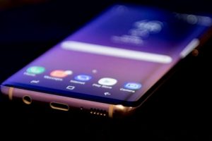 Samsung'un y&uuml;z&uuml; Galaxy S8 ile g&uuml;ld&uuml;