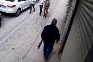 Sosyal medyadan paylaşılan g&ouml;r&uuml;nt&uuml;leri hırsızları yakalattı