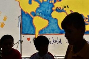 UNICEF: M&uuml;lteci &ccedil;ocuklar insan tacirlerine av oluyor