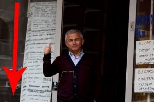 Borcunu &ouml;demeyenleri b&ouml;yle rezil etti