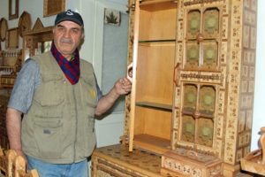 Mobilya yapımına adanan bir &ouml;m&uuml;r