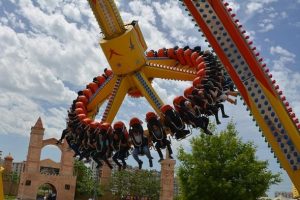 G&ouml;revlendirme yapılan belediyeden &ccedil;ocuklara lunapark s&uuml;rprizi