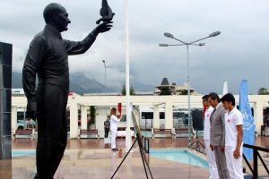 Atat&uuml;rk'&uuml;n doğum g&uuml;n&uuml; kutlandı