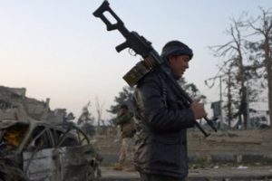 Taliban karakollara saldırdı: 25 &ouml;l&uuml;