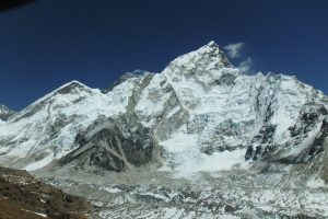 Everest'e tırmanmaya &ccedil;alışan dağcı hayatını kaybetti