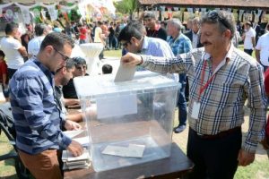 HDP Bodrum'da Fulya Erdoğan ve Fesih Ayg&uuml;n eş başkan