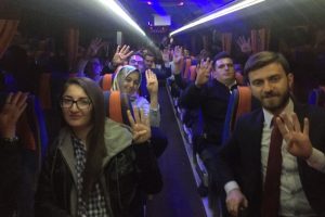 AK Parti Bursa teşkilatı 52 otob&uuml;s ile tarihi kongreye gitti