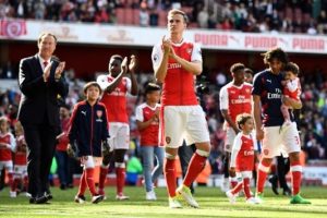 Arsenal, Şampiyonlar Ligi'ne gidemedi
