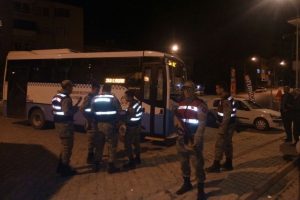 Malatya'da &ouml;zel halk otob&uuml;s&uuml;ne silahlı saldırı: 3 yaralı