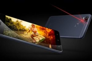 ASUS Zenfone Zoom S T&uuml;rkiye'de!