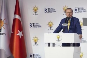 Yetkin: "AKP'de tasfiyeler başladı; sırada kabine ve belediyeler var"