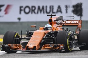 Alonso, Indianapolis 500 yarışında piste &ccedil;ıktı
