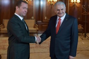 Yıldırım Rus mevkidaşıyla g&ouml;r&uuml;şt&uuml;