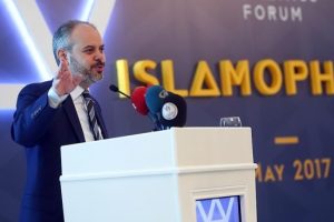 Bakan Kılı&ccedil;'tan dijital oyunlarda İslamofobi uyarısı