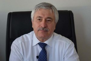 Eski rekt&ouml;r kamudan ihra&ccedil; edildi