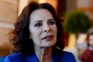 H&uuml;lya Ko&ccedil;yiğit ameliyat oldu, yoğun bakımda tutuluyor