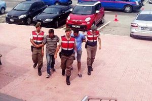 İş yerinden hırsızlığa 2 tutuklama