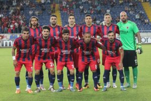 3 başkan, 4 teknik direkt&ouml;r ligde tutamadı