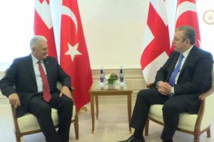 Başbakan Yıldırım G&uuml;rc&uuml; mevkidaşıyla g&ouml;r&uuml;şt&uuml;