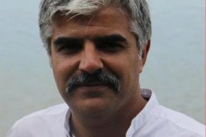 &Ouml;ğretim &uuml;yesinden 'tez' isyanı!