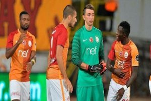 Muslera'yla s&ouml;zleşme uzatılıyor