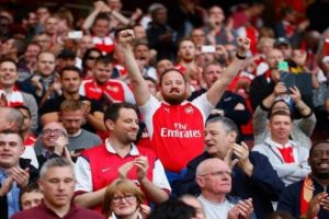 Arsenal'den taraftara geri &ouml;deme