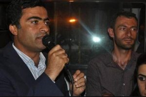 'PKK sizi t&uuml;k&uuml;r&uuml;ğ&uuml;nde boğar' diyen vekil geri vites yaptı!