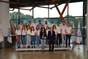 Bursa Uludağ &Uuml;niversitesi'nden başarılı sporculara 'Teşvik &Ouml;d&uuml;l&uuml;'
