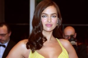 Irina Shayk doğumdan sonra ilk kez kırmızı halıda