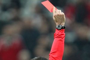 B&ouml;yle ceza g&ouml;r&uuml;lmedi: 37 yıl futboldan men edildi
