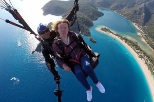 Engelli İngiliz'in yama&ccedil; paraş&uuml;t&uuml; hayali ger&ccedil;ekleşti