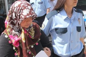 Oğlunu azmettiren anne tutuklandı! 10 yıl &ouml;nce...