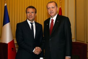 Erdoğan, Fransa Cumhurbaşkanı ile g&ouml;r&uuml;şt&uuml;