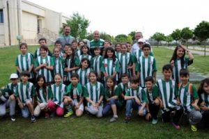 Bursaspor'a miniklerden destek