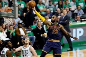 NBA'de Michael Jordan'ı ge&ccedil;en ilk isim!