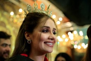 Irak'ın 'g&uuml;zellik krali&ccedil;esi' se&ccedil;ildi