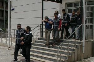 Sahte altınla dolandırıcılığa 4 g&ouml;zaltı