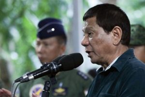 Duterte: 3 kadına tecav&uuml;z ederseniz, cezanızı ben &uuml;stlenirim