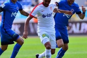 Antalyaspor'un Avrupa inadı s&uuml;r&uuml;yor