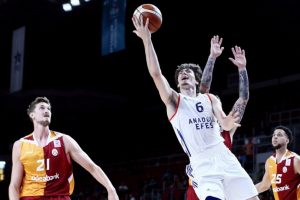 Galatasaray'ı yenen Anadolu Efes yarı finalde