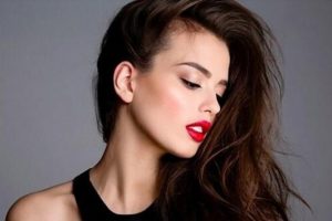 Manken Elif Aksu'nun olaylı gecesi