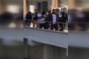 Fenerbah&ccedil;e bayrağını yakanlar yakalandı