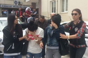 Bursa'da uyuşturucu operasyonunda 9 g&ouml;zaltı
