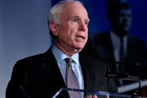 ABD'li senat&ouml;r McCain: Putin DAEŞ'ten daha b&uuml;y&uuml;k tehlike
