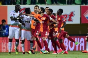 5 goll&uuml; ma&ccedil;ta kazanan Galatasaray